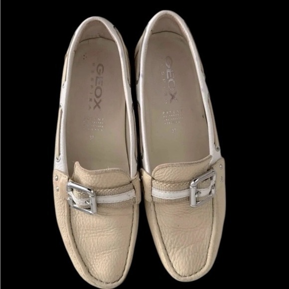 Geox Shoes - GEOXrespira cream beige Leather Flats moccasins loafers preppy comfortable US7